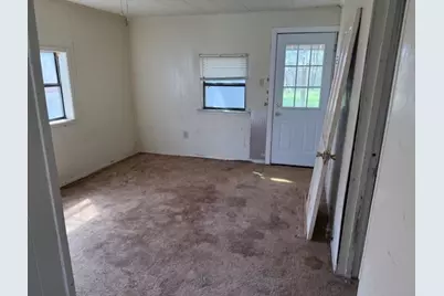 311 Elmo Street, Cleburne, TX 76031 - Photo 6