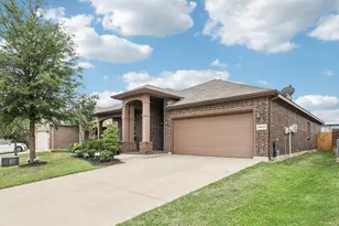 5913 Comanche Peak Dr, Fort Worth, TX 76179 - Photo 4