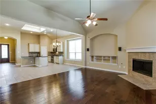 916 Partridge Dr, Aubrey, TX 76227 - Photo 4