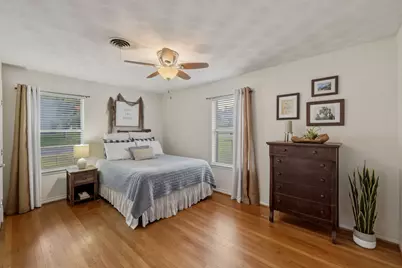 2367 Rockyglen Drive, Dallas, TX 75228 - Photo 14