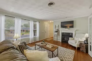 2367 Rockyglen Dr, Dallas, TX 75228 - Photo 2