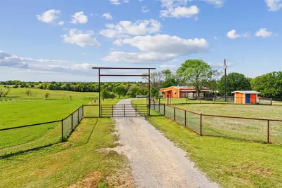 1406 N Johnson Loop, Montague, TX 76251 - Photo 2