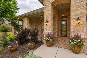 5916 Lamb Creek Dr, Fort Worth, TX 76179 - Photo 4