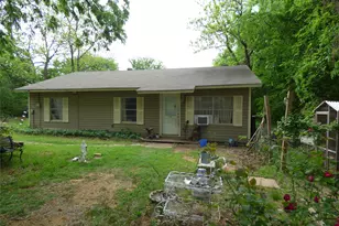 511 W Pecan St, Aubrey, TX 76227 - Photo 2