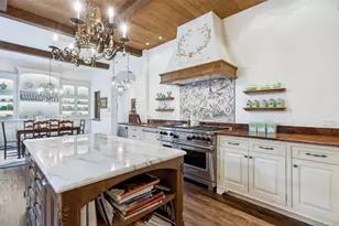 4327 Irving Ave, Dallas, TX 75219 - Photo 16