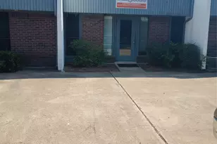 2900 W Park Row Dr, Pantego, TX 76013 - Photo 1