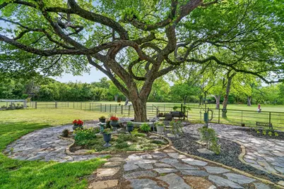1290 Fox Lane, Burleson, TX 76028 - Photo 34