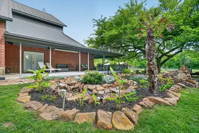 1290 Fox Lane, Burleson, TX 76028 - Photo 32