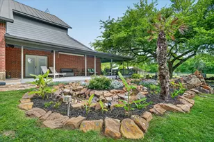 1290 Fox Ln, Burleson, TX 76028 - Photo 32
