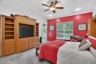 1290 Fox Ln, Burleson, TX 76028 - Photo 20