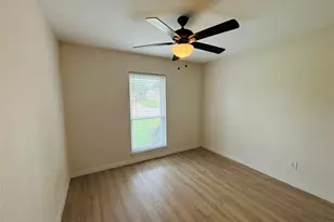 6420 Wakefield Rd, North Richland Hills, TX 76182 - Photo 10