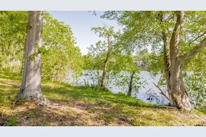 1217 Chateau Lane #B, Lindale, TX 75771 - Photo 24