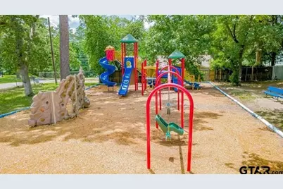 1217 Chateau Lane #B, Lindale, TX 75771 - Photo 36