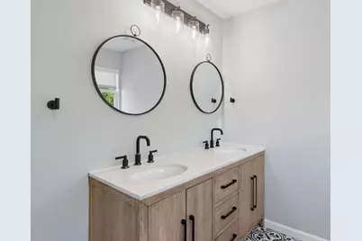 2728 Livingston Avenue, Fort Worth, TX 76110 - Photo 24