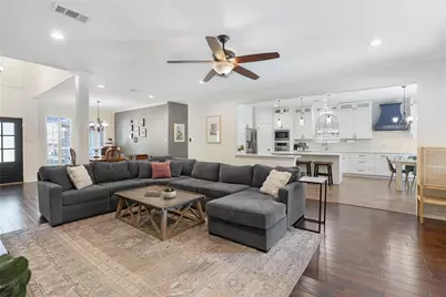 7518 Fitchburg Avenue, Garland, TX 75044 - Photo 8