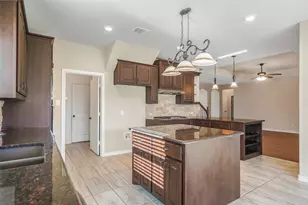 253 Cattlemans Trl, Saginaw, TX 76131 - Photo 6