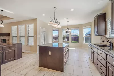 253 Cattlemans Trail, Saginaw, TX 76131 - Photo 8