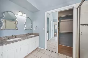 2606 Hickory Bend Dr, Garland, TX 75044 - Photo 16