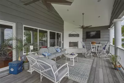 4015 Crescent Drive, Granbury, TX 76049 - Photo 14