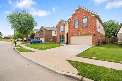 5621 Paloma Blanca Drive, Fort Worth, TX 76179 - Photo 4