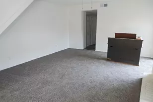 2623 Nina Cir, Grand Prairie, TX 75052 - Photo 8