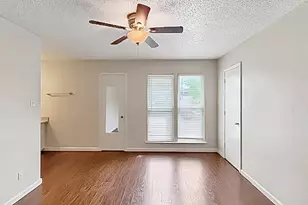 538 Norwood Circle E, Arlington, TX 76013 - Photo 12