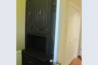 2109 Meadow Lane, Grand Prairie, TX 75050 - Photo 10