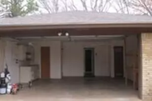 2109 Meadow Ln, Grand Prairie, TX 75050 - Photo 16