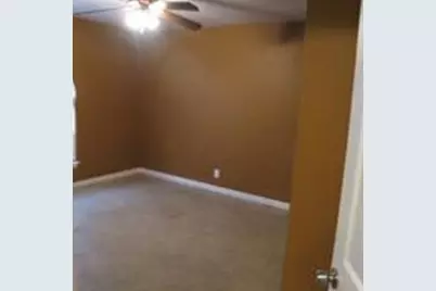 2109 Meadow Lane, Grand Prairie, TX 75050 - Photo 12