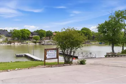 8325 Crosswind Drive, Fort Worth, TX 76179 - Photo 4
