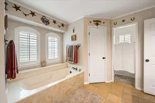 8325 Crosswind Dr, Fort Worth, TX 76179 - Photo 14
