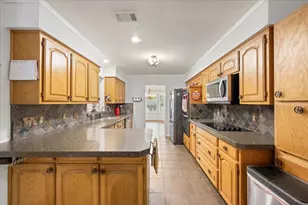 8325 Crosswind Dr, Fort Worth, TX 76179 - Photo 10