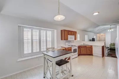 12113 Thicket Bend Drive, Fort Worth, TX 76244 - Photo 8