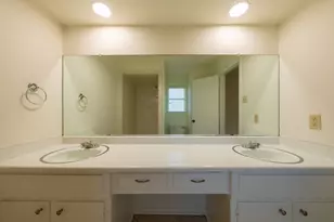 2811 Wentwood Dr, Grapevine, TX 76051 - Photo 18