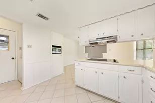 2811 Wentwood Dr, Grapevine, TX 76051 - Photo 12