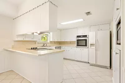 2811 Wentwood Drive, Grapevine, TX 76051 - Photo 14