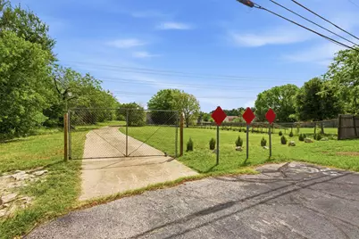 1913 W Arbor Rose Drive, Grand Prairie, TX 75050 - Photo 40