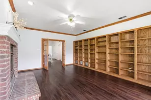 1913 W Arbor Rose Dr, Grand Prairie, TX 75050 - Photo 18