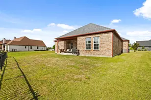 1307 Carnoustie Dr, Ennis, TX 75119 - Photo 22