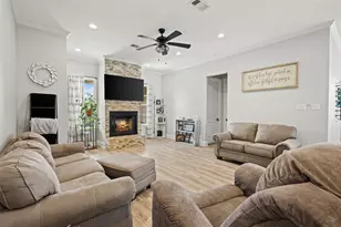 1307 Carnoustie Dr, Ennis, TX 75119 - Photo 1