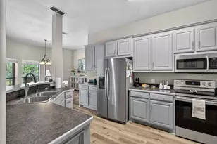 12566 Drexler Ct, Fort Worth, TX 76126 - Photo 10