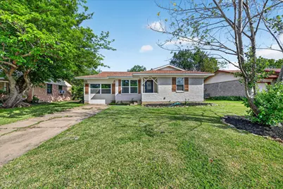 324 N Shore Place, Lewisville, TX 75067 - Photo 1