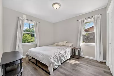 324 N Shore Place, Lewisville, TX 75067 - Photo 16