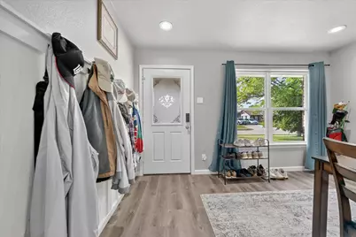 324 N Shore Place, Lewisville, TX 75067 - Photo 8