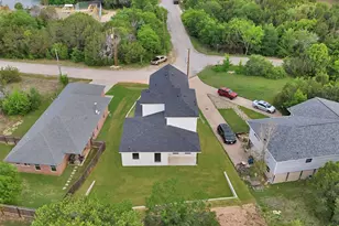 2925 River Ridge Ct, Granbury, TX 76048 - Photo 36
