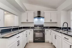 1505 Bergen Dr, Garland, TX 75040 - Photo 4