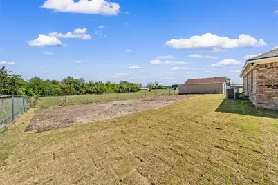 3407 Pewitt Drive, Waco, TX 76706 - Photo 14