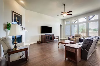 501 Green Valley Drive, McKinney, TX 75071 - Photo 4
