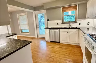 209 S Lindale Ln, Richardson, TX 75080 - Photo 8