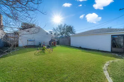 6455 Sondra Drive, Dallas, TX 75214 - Photo 18